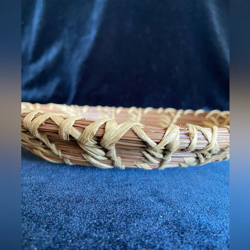 Native American Papago Hand-Woven 8” Plate Basket